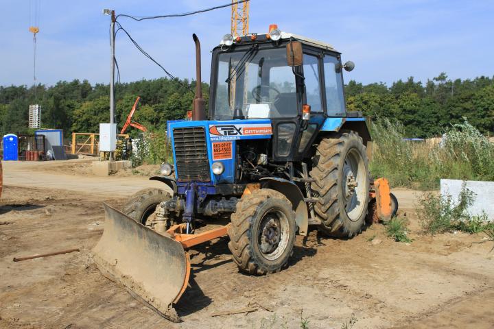 Компания Техоптимум-земляные работы.
Трактор Беларус мтз 82.1 компании Техоптимум.