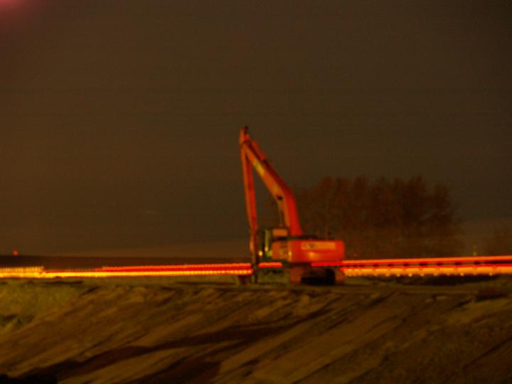 Компания Техоптимум-земляные работы.
Гусеничный экскаватор Hitachi ZX 330 с длинной стрелой компании Техоптимум.