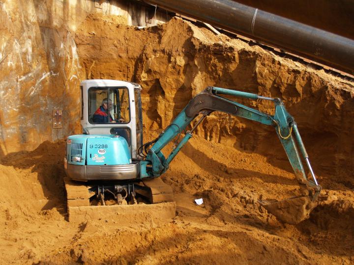 Компания Техоптимум-земляные работы.
Мини-экскаватор Kobelco 40SR компании Техоптимум.