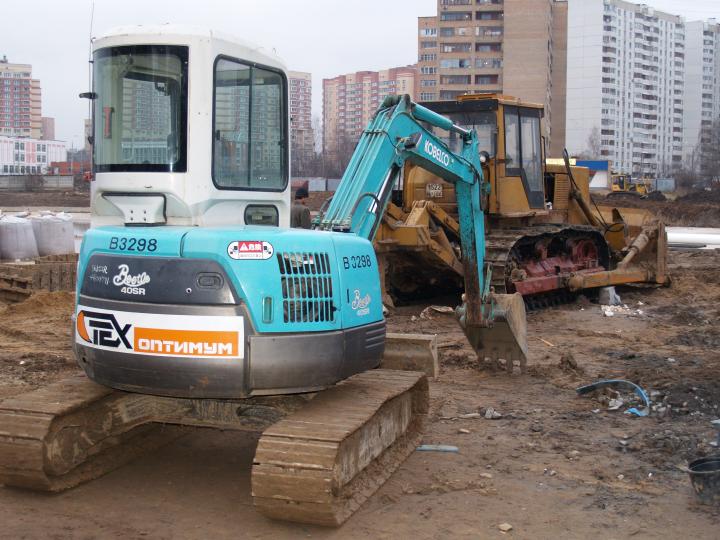 Компания Техоптимум-земляные работы.
Мини-экскаватор Kobelco 40SR компании Техоптимум.